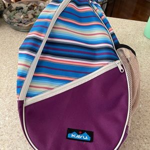 Kavu crossbody. Large size.